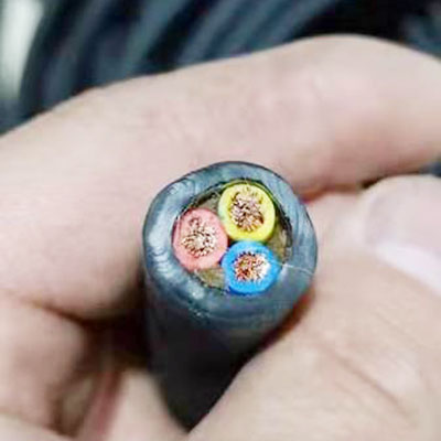 重(zhong)型橡(xiang)套軟(ruan)電纜(lan)